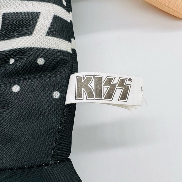 KISS ROCK N ROLL SPACEMAN STYLIZED PLUSH BY TOY FACTORY LLC LICENSED PRODUCT - Picture 4 of 10